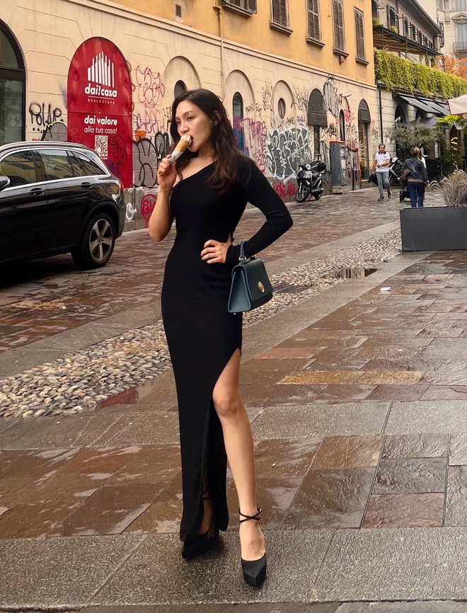 Bạn th&acirc;n của Song Hye Kyo: Cực trẻ trung ở tuổi 38, diện đồ phảng phất phong c&aacute;ch thời trang Ph&aacute;p - Ảnh 7.