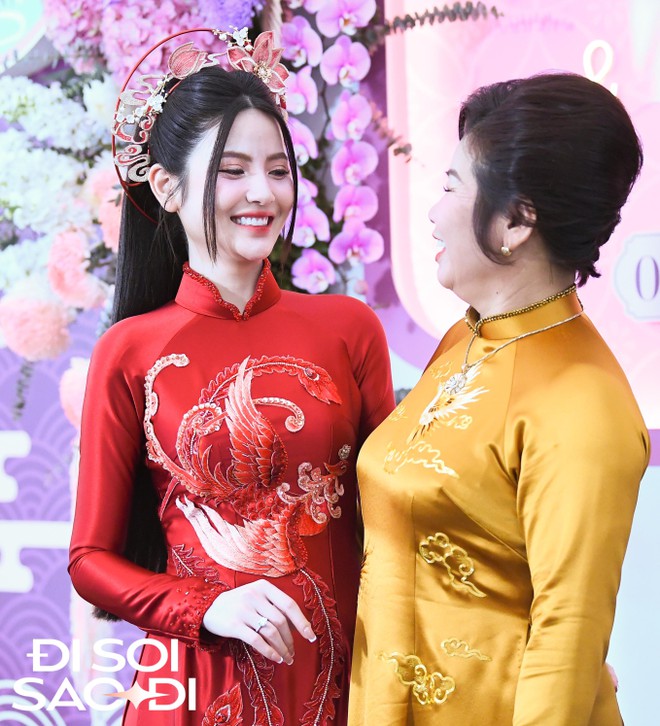 Chu Thanh Huyền đập tan tin đồn ph&acirc;n biệt mẹ đẻ v&agrave; mẹ chồng qua một h&agrave;nh động, Quang Hải được bố vợ dặn d&ograve; kĩ c&agrave;ng - Ảnh 1.