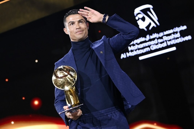 Ronaldo chia sẻ gây tranh cãi: Quả bóng vàng đã mất đi giá trị, chỉ có con số mới chính xác nhất - Ảnh 1.