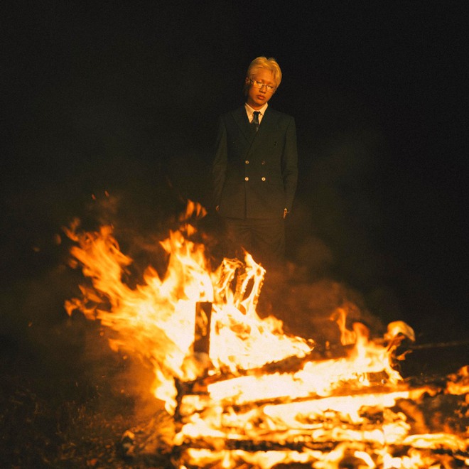 Obito trở lại ngoạn mục: Album đầu tay oanh tạc l&agrave;ng rap, mở b&aacute;t 2024 với m&agrave;n kết hợp Phong Long chưa từng c&oacute;! - Ảnh 1.