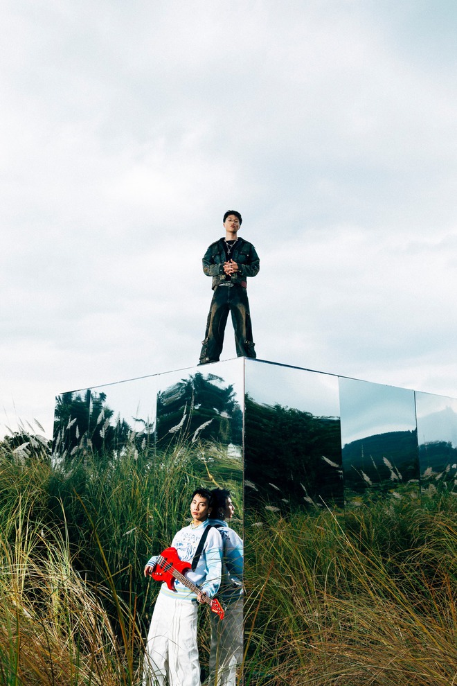 Obito trở lại ngoạn mục: Album đầu tay oanh tạc l&agrave;ng rap, mở b&aacute;t 2024 với m&agrave;n kết hợp Phong Long chưa từng c&oacute;! - Ảnh 3.