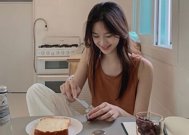 Những người sở hữu cơ thể khỏe mạnh, sống thọ thường c&oacute; 5 điểm chung mỗi s&aacute;ng thức dậy - Ảnh 2.