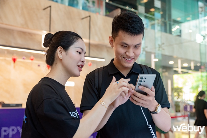 Xem giới trẻ TP Hồ Ch&iacute; Minh trực tiếp trải nghiệm v&agrave; n&oacute;i g&igrave; về Galaxy AI - Ảnh 12.