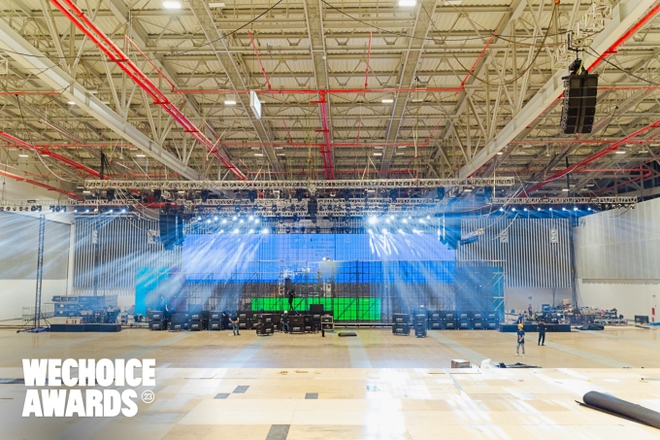 Hé lộ sân khấu Gala WeChoice 2023: Màn hình LED siêu to khổng lồ, tất cả đã sẵn sàng cho các tiết mục chưa từng có - Ảnh 2.