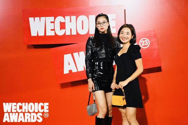 Dàn sao thể thao đổ bộ thảm đỏ Gala WeChoice Awards 2023: Xinh đẹp, rạng rỡ khác hẳn lúc thi đấu - Ảnh 1.