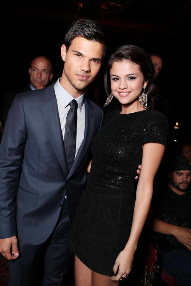 Nhìn lại lịch sử hẹn hò của Selena Gomez với loạt sao nam nổi tiếng - Ảnh 2.