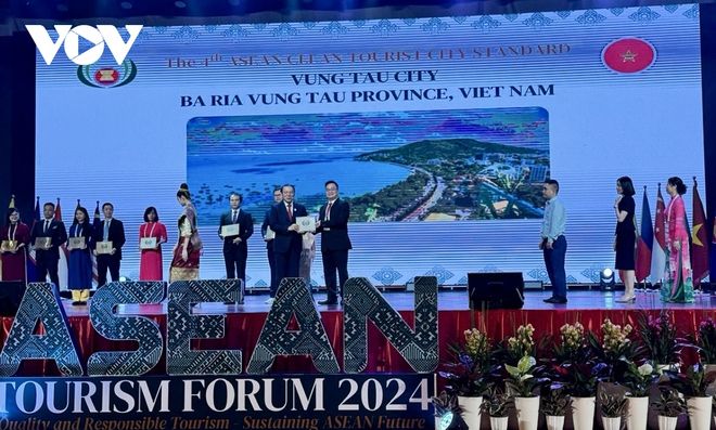 Vũng Tàu ba lần tiên tiếp được vinh danh Thành phố du lịch sạch ASEAN - Ảnh 1.