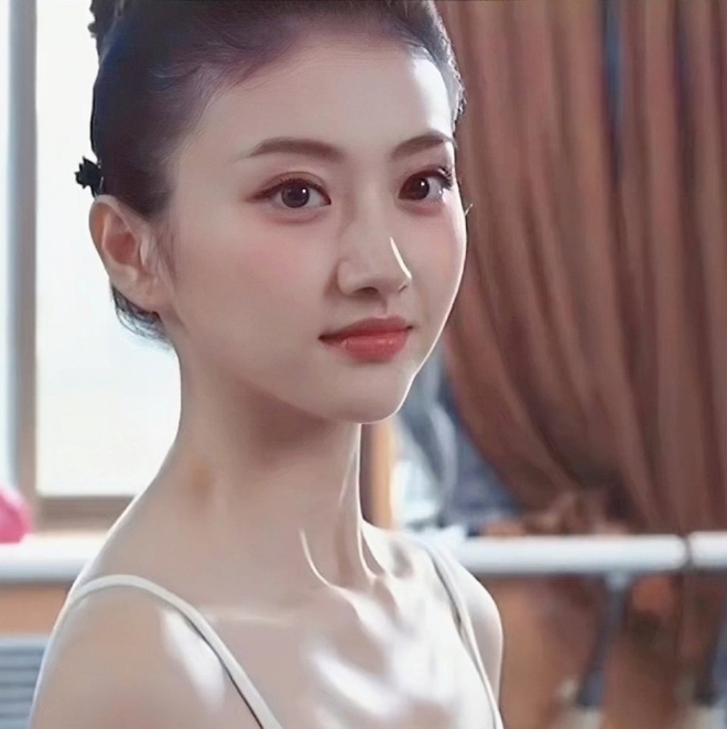 Đệ nhất mỹ nữ Bắc Kinh thời đỉnh cao nhan sắc ra sao: Không lép vế Trương Bá Chi, đẹp ngang hàng Lưu Diệc Phi - Ảnh 5.