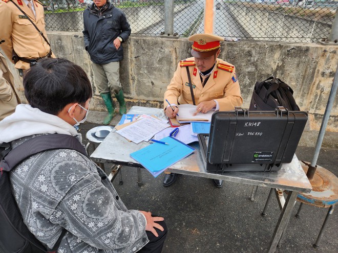 C&ocirc;ng an H&agrave; Nội th&agrave;nh lập 4 tổ tuần tra kiểm so&aacute;t đặc biệt tr&ecirc;n c&aacute;c tuyến quốc lộ - Ảnh 12.