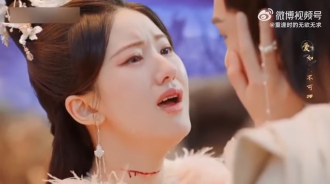 Mỹ nh&acirc;n Hoa ngữ bị ch&ecirc; kh&oacute;c như rặn ra nước mắt, cảnh cảm động m&agrave; chỉ thấy buồn cười - Ảnh 4.