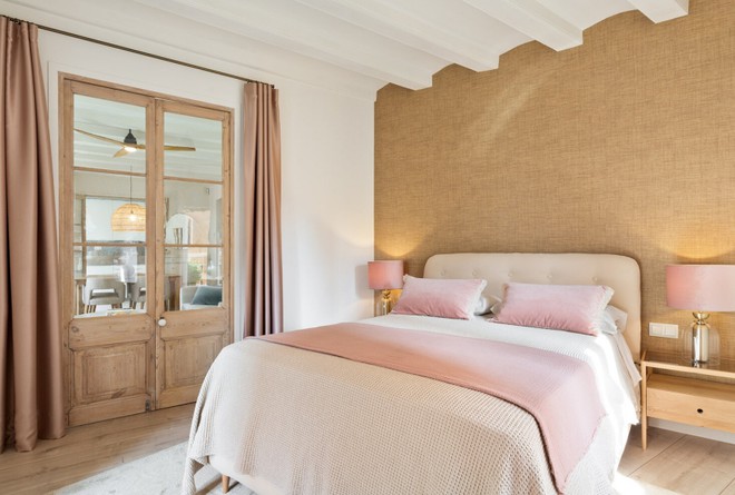 Chỉ 49m&sup2; nhưng căn hộ nhỏ n&agrave;y mang đến cho người nh&igrave;n vẻ đẹp ngọt ng&agrave;o với m&agrave;u sắc đẹp lịm tim - Ảnh 6.
