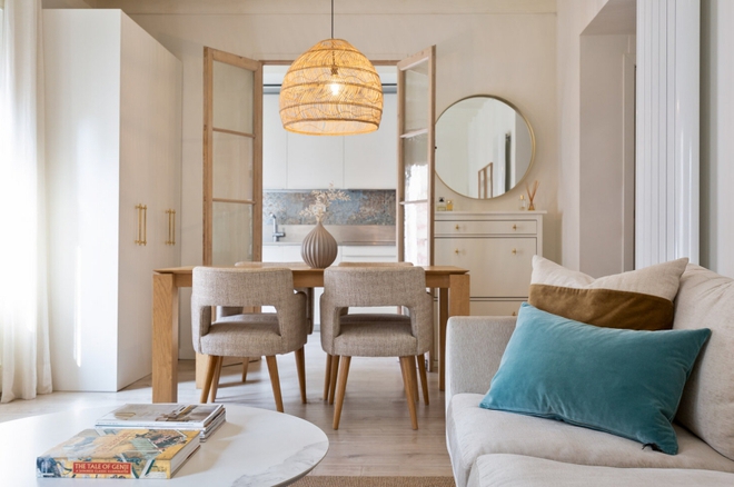 Chỉ 49m&sup2; nhưng căn hộ nhỏ n&agrave;y mang đến cho người nh&igrave;n vẻ đẹp ngọt ng&agrave;o với m&agrave;u sắc đẹp lịm tim - Ảnh 3.