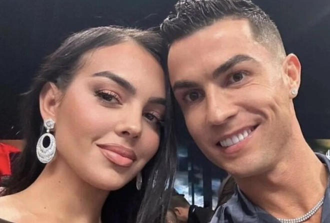 Ronaldo được vinh danh nhưng không vào đội hình hay nhất năm 2023 - Ảnh 2.