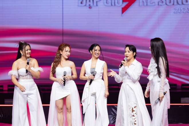 Team chiến thần vocal có 2 Diva xếp chót với số điểm thấp kỉ lục, netizen phẫn nộ: Người nên về là 357 khán giả ở trường quay - Ảnh 3.