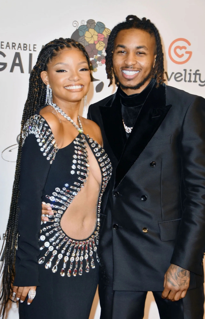 “Nàng tiên cá” Halle Bailey vỡ òa hạ sinh con trai đầu lòng ở tuổi 23, hút 2 triệu like nhờ ảnh quý tử - Ảnh 2.