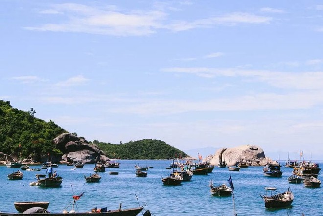 Review C&ugrave; Lao Ch&agrave;m - Ảnh 1.