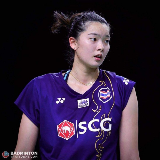 Nh&agrave; v&ocirc; địch thế giới hẹn h&ograve; c&ugrave;ng bạn g&aacute;i c&oacute; chiều cao vượt trội, danh t&iacute;nh người mai mối g&acirc;y ch&uacute; &yacute; - Ảnh 2.
