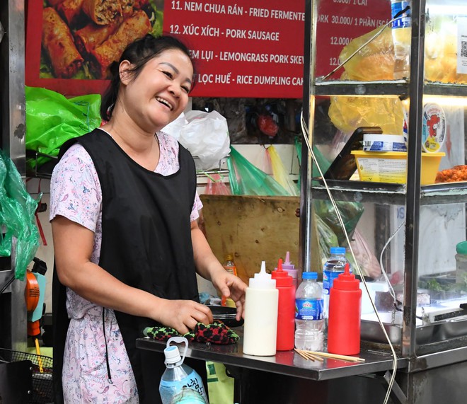 Hỏi nhanh người dân yêu Hà Nội nhất vì điều gì: Thì ra là những thứ rất bình dị này!- Ảnh 19.