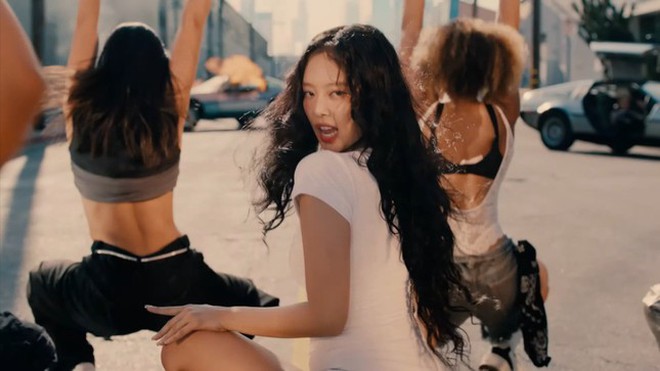 MV mới của Jennie (BLACKPINK) bị chê tình dục hóa- Ảnh 3.