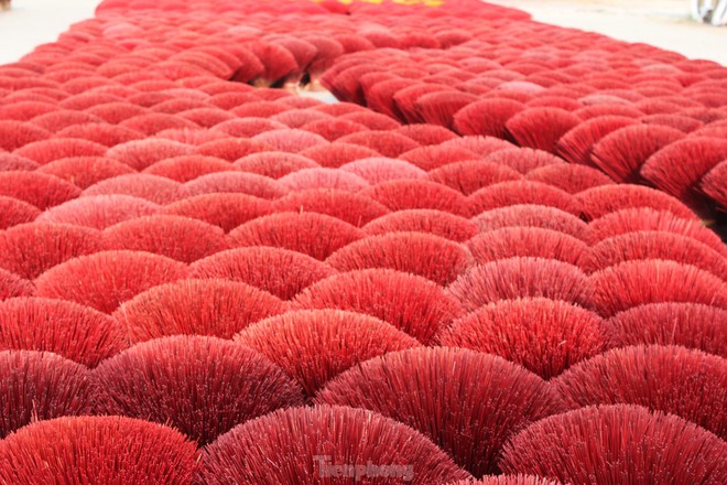 Kh&aacute;ch quốc tế th&iacute;ch th&uacute; check-in l&agrave;ng hương nổi tiếng ở H&agrave; Nội- Ảnh 6.