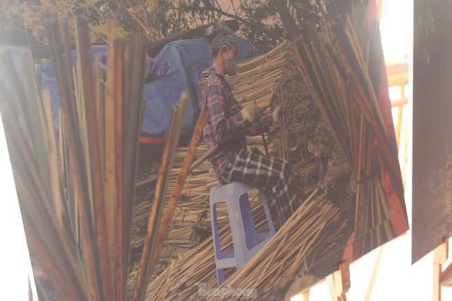 Kh&aacute;ch quốc tế th&iacute;ch th&uacute; check-in l&agrave;ng hương nổi tiếng ở H&agrave; Nội- Ảnh 9.