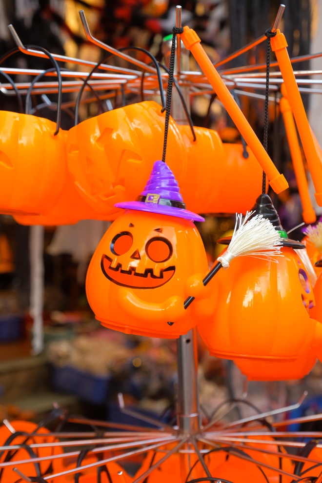 Hot: Dân tình tìm ra bạn Lan trong bài toán đạp xe "huyền thoại" ngay thời điểm mùa Halloween- Ảnh 11.