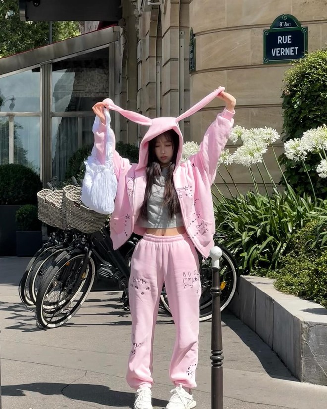 Fan girl đỉnh nhất của Jennie: Đại tiểu thư đình đám được xếp "chung mâm" cùng Triệu Lộ Tư?- Ảnh 17.