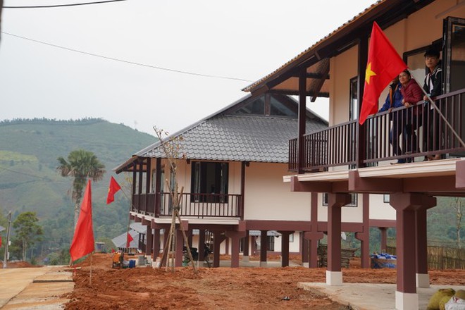 Người d&acirc;n L&agrave;ng Nủ ch&iacute;nh thức nhận nh&agrave; mới, kỳ vọng về ng&ocirc;i l&agrave;ng hạnh ph&uacute;c- Ảnh 8.
