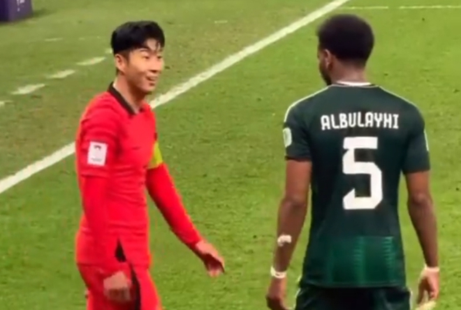 Oppa Son Heung-min có phản ứng nhận được mưa lời khen sau khi bị đối thủ giật tóc ngay tại Asian Cup 2023 - Ảnh 2.