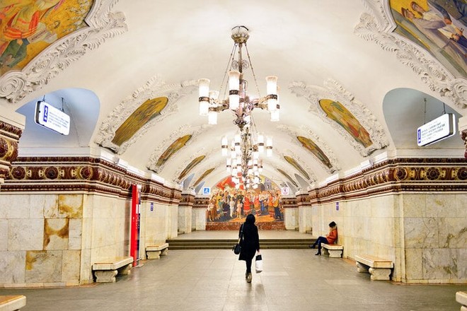 Tại sao tàu điện ngầm Moskva lại được xây dựng sâu đến 70 m? - Ảnh 2.