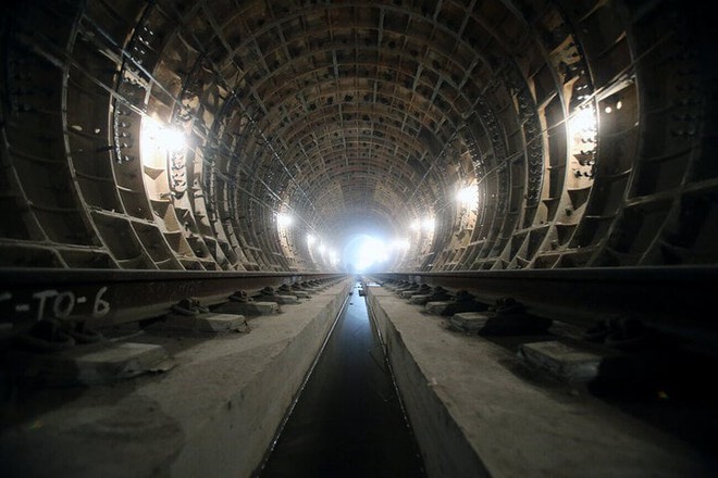 Tại sao tàu điện ngầm Moskva lại được xây dựng sâu đến 70 m? - Ảnh 1.
