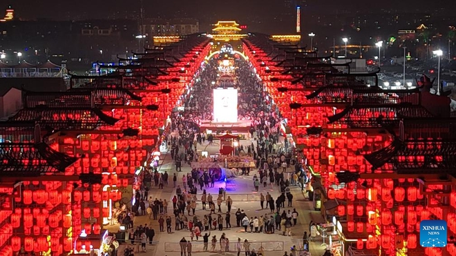 Trung Quốc những ngày du xuân: Hàng loạt lễ hội được tổ chức, biển người chật cứng đến check in gây choáng - Ảnh 13.