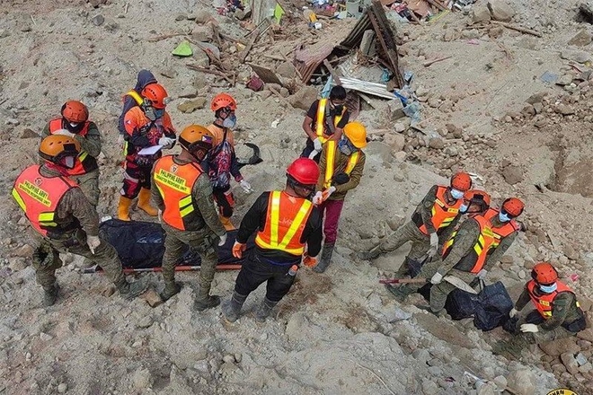Philippines: Số người thiệt mạng vụ lở đất ở làng đào vàng lên tới 90 người - Ảnh 1.