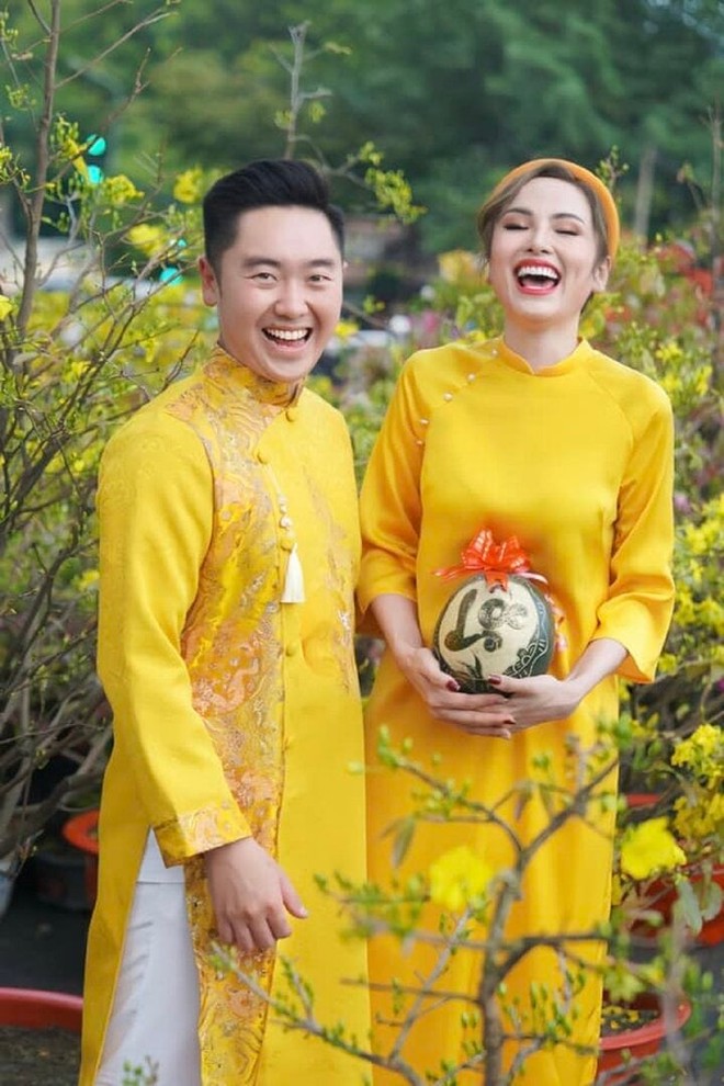 Hoa hậu Diễm Hương khoe loạt ảnh cưới với chồng Việt kiều - Ảnh 1.