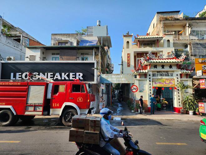 Th&agrave;nh phố Hồ Ch&iacute; Minh: Ch&aacute;y nh&agrave; l&uacute;c rạng s&aacute;ng, 4 người tử vong - Ảnh 1.