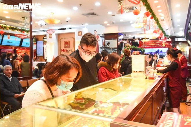 Những lưu &yacute; quan trọng khi mua v&agrave;ng ng&agrave;y v&iacute;a Thần T&agrave;i - Ảnh 1.