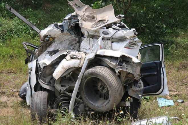 Hiện trường vụ tai nạn trên cao tốc Cam Lộ - La Sơn khiến 3 mẹ con tử vong - Ảnh 8.