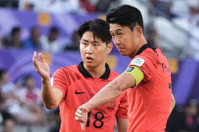 HLV Shin Tae-yong khuy&ecirc;n Son Heung-min tha thứ cho Lee Kang-in - Ảnh 1.