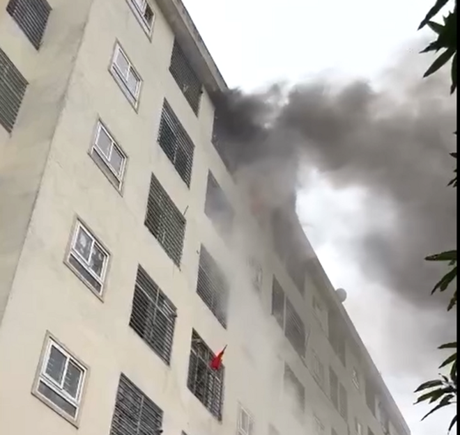 Cháy chung cư Tecco Hưng Thịnh ở Nghệ An - Ảnh 2.