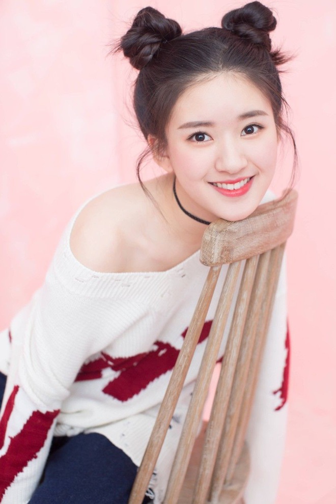 Ảnh qu&aacute; khứ của Triệu Lộ Tư: C&acirc;u trả lời duy nhất cho nghi vấn n&agrave;ng tiểu hoa c&oacute; dao k&eacute;o hay kh&ocirc;ng - Ảnh 11.