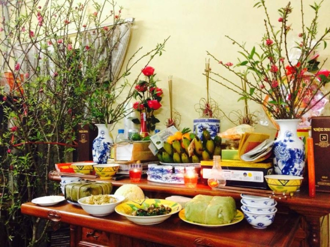 Tr&ecirc;n b&agrave;n thờ c&oacute; 1 thứ nếu d&ugrave;ng kh&ocirc;ng đ&uacute;ng c&oacute; thể g&acirc;y độc, dẫn đến ung thư, ng&agrave;y lễ Tết c&agrave;ng n&ecirc;n thận trọng - Ảnh 3.