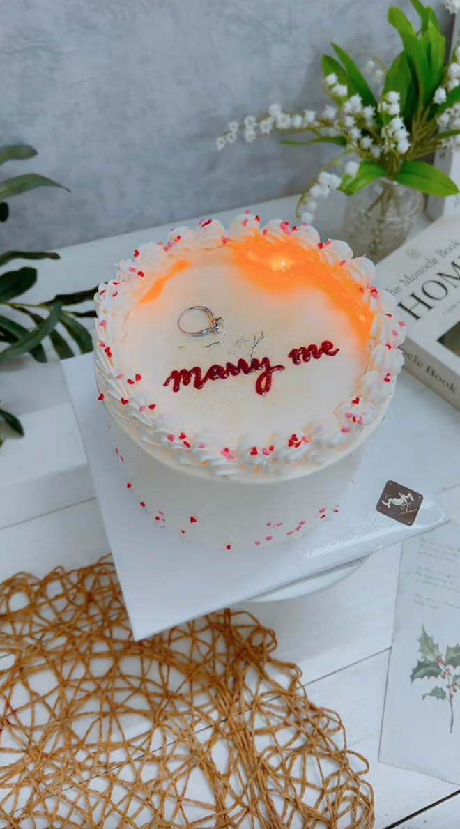 5 item nên sắm nếu chị em muốn đi đâu cũng nổi bật Tết này 4 photo 3 17085112653281847532684