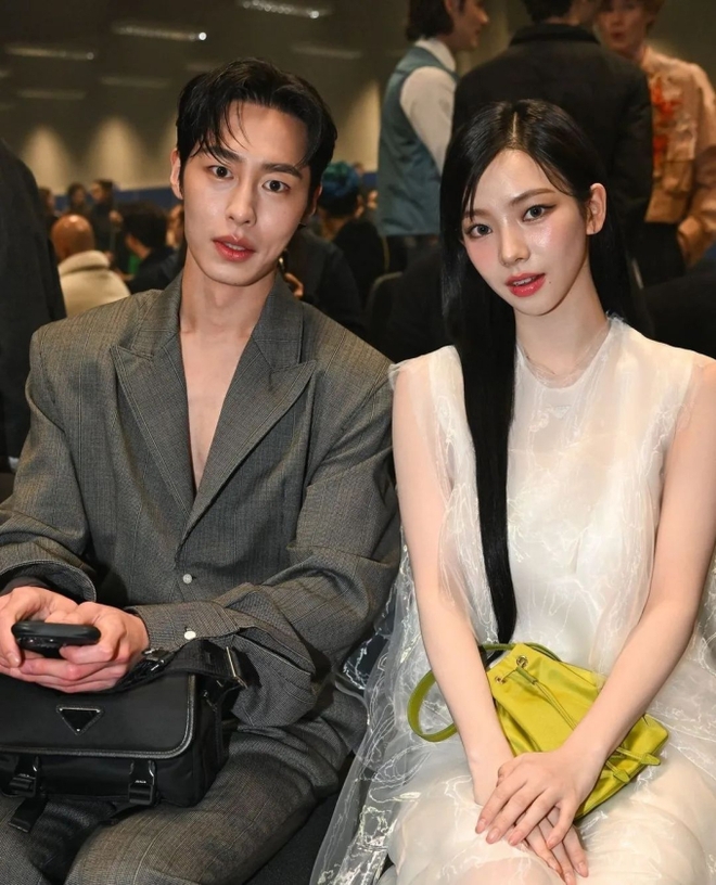 Thái độ khác hẳn của Karina trước bạn trai tài tử Lee Jae Wook và dàn nam thần ở Fashion Week: Đúng là yêu từ cái nhìn đầu tiên! - Ảnh 8.