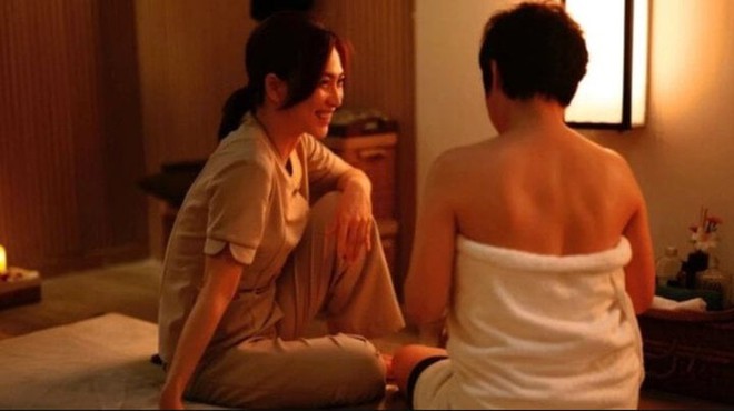 Xử lý 2 cụm rạp để khán giả dưới 18 tuổi xem phim của Trấn Thành - Ảnh 2.