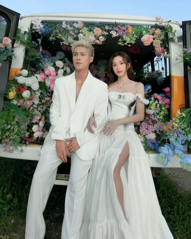 Fan girl quyết liệt tỏ tình nam thần tượng: Tình đầu hợp rồi lại tan, mua xế sang tặng bạn trai sau 3 tháng quay lại - Ảnh 1. Fan girl quyết liệt tỏ tình nam thần tượng: Tình đầu hợp rồi lại tan, mua xế sang tặng bạn trai sau 3 tháng quay lại - Ảnh 1.