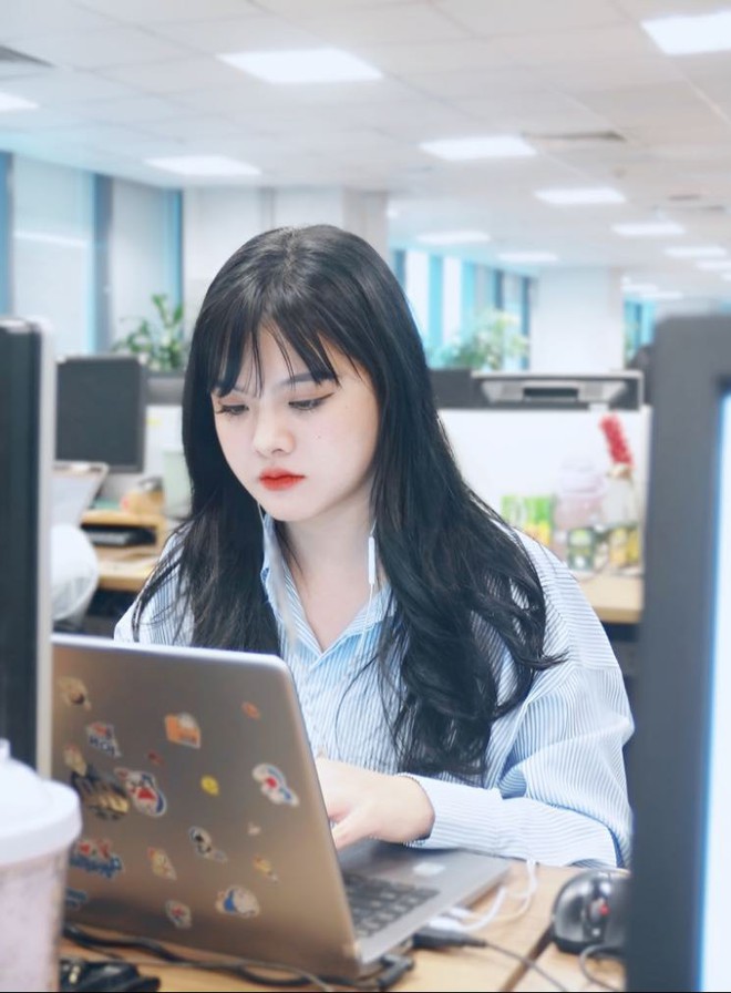 D&acirc;n c&ocirc;ng sở kh&oacute;c th&eacute;t v&igrave; lương th&aacute;ng 2 giảm đẫm: L&yacute; do rất đơn giản nhưng nhiều người kh&ocirc;ng biết! - Ảnh 1.