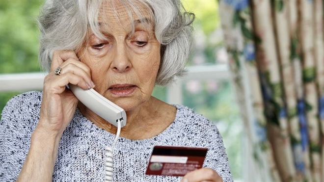 Qu&aacute; c&ocirc; đơn, người phụ nữ 83 tuổi bị lừa hơn 100 triệu đồng v&igrave; m&ugrave; qu&aacute;ng kết h&ocirc;n, cảnh s&aacute;t điều tra bắt giữ nghi phạm &ldquo;lớn tuổi nhất&rdquo; từ trước đến giờ - Ảnh 3.