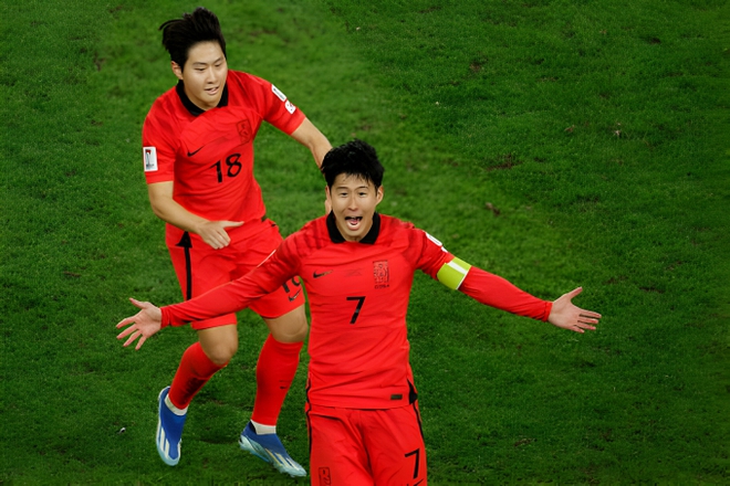 Son Heung-min bật khóc nức nở, vỡ òa cảm xúc sau khi cùng tuyển Hàn Quốc đi tiếp nghẹt thở tại Asian Cup - Ảnh 7.