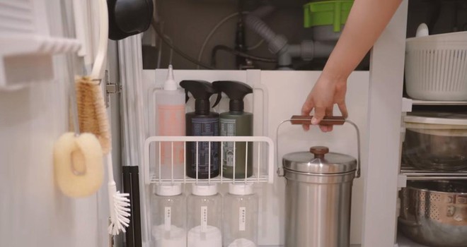 Mẹ đảm H&agrave;n Quốc &aacute;p dụng 11 thủ thuật n&agrave;y để c&oacute; căn bếp sạch sẽ v&agrave; tăng gấp đ&ocirc;i dung lượng lưu trữ - Ảnh 12.