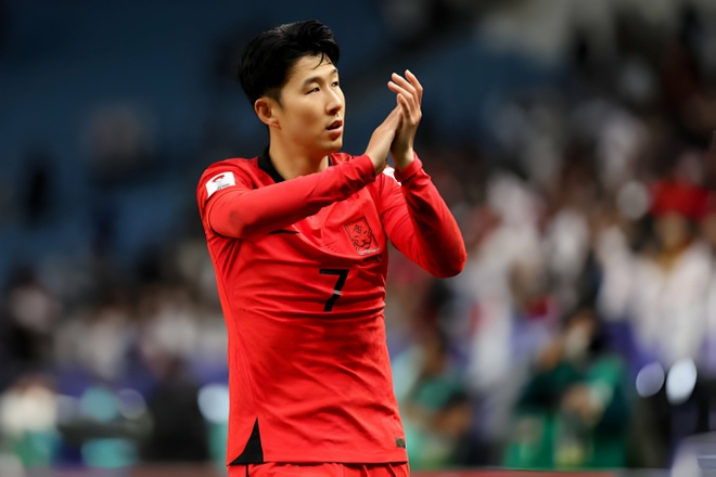 Son Heung-min bật khóc nức nở, vỡ òa cảm xúc sau khi cùng tuyển Hàn Quốc đi tiếp nghẹt thở tại Asian Cup - Ảnh 5.